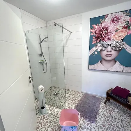 شقة Chamuel Neu Saniert Mit Kuechennische