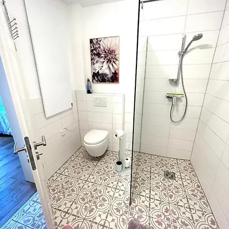 Διαμέρισμα Chamuel Neu Saniert Mit Kuechennische *